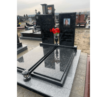 Двойной памятник 100