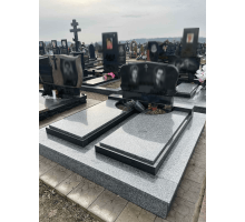 Двойной памятник 104