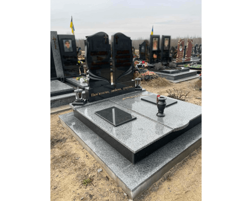 Двойной памятник 113 Двойной памятник 113