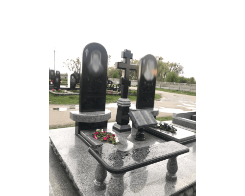 Двойной памятник 12 Двойной памятник 12