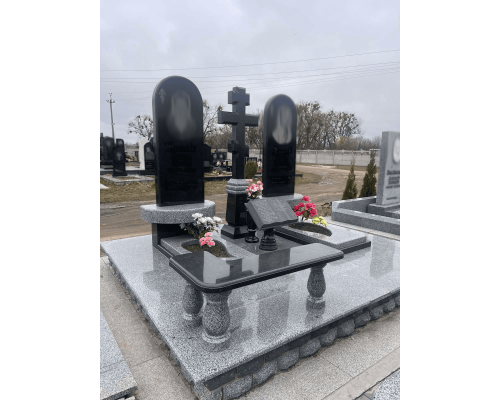 Двойной памятник 12 Двойной памятник 12