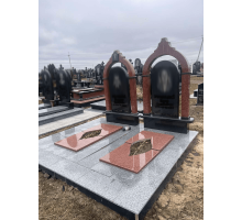 Двойной памятник 13