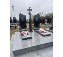 Двойной памятник 20
