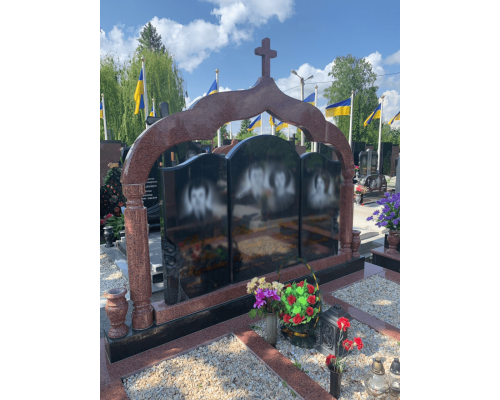 Двойной памятник 21 Двойной памятник 21