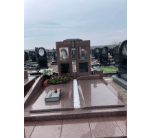 Двойной памятник 22