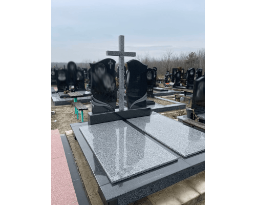 Подвійний пам'ятник 33 Подвійний пам'ятник 33