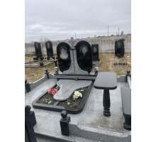 Подвійний пам'ятник 34