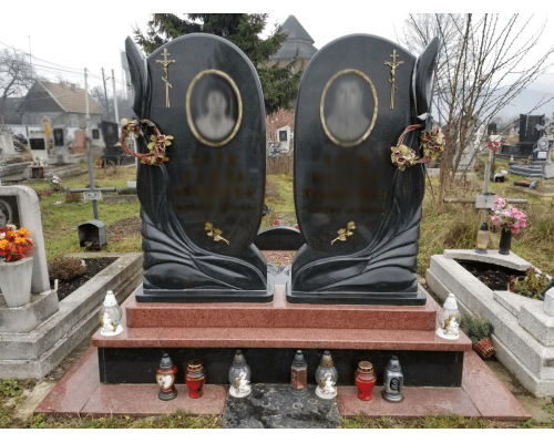 Подвійний пам'ятник 44 Подвійний пам'ятник 44