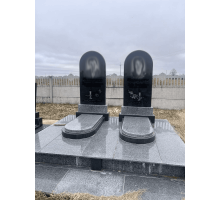 Подвійний пам'ятник 51