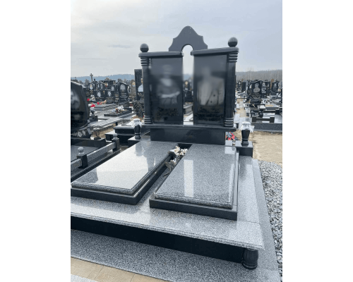Двойной памятник 63 Двойной памятник 63