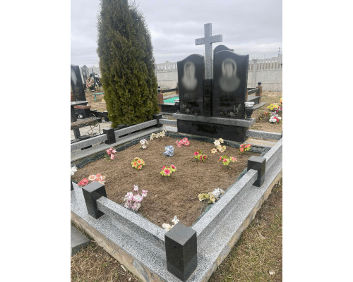 Подвійний пам'ятник 73 Подвійний пам'ятник 73