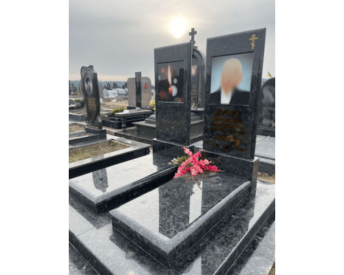 Подвійний пам'ятник 86 Подвійний пам'ятник 86