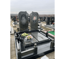 Подвійний пам'ятник 87