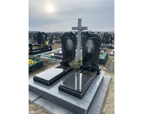 Подвійний пам'ятник 95 Подвійний пам'ятник 95