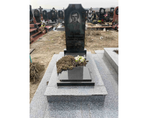 Одинарний пам'ятник 10 Одинарний пам'ятник 10
