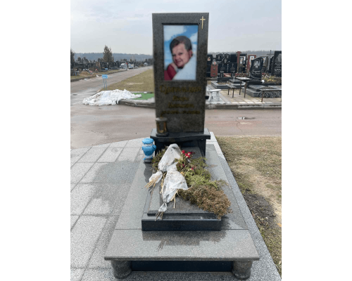 Одинарний пам'ятник 12 Одинарний пам'ятник 12