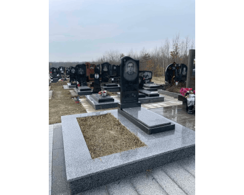 Одинарный памятник 18 Одинарный памятник 18