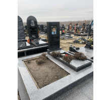 Одинарний пам'ятник 29