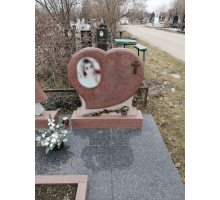 Одинарний пам'ятник 47