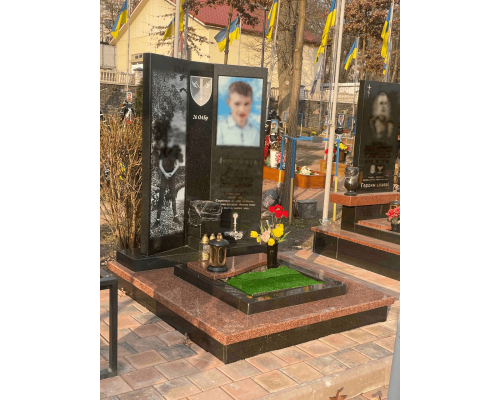 Пам'ятник для військових 02 Пам'ятник для військових 02