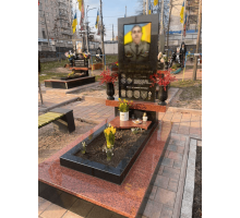 Пам'ятник для військових 08