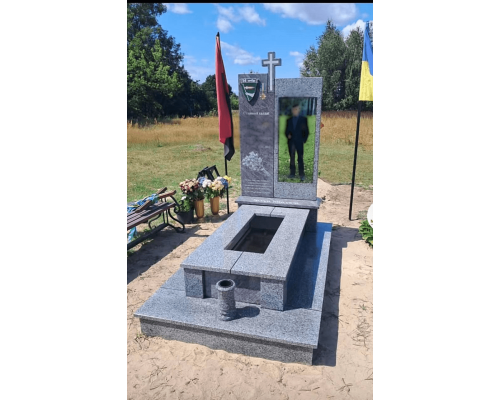 Пам'ятник для військових 17 Пам'ятник для військових 17