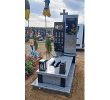 Пам'ятник для військових 18