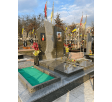 Пам'ятник для військових 19