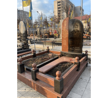 Пам'ятник для військових 23