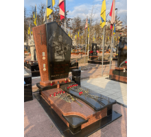 Пам'ятник для військових 33
