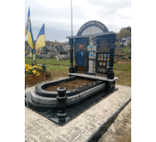 Пам'ятник для військових 35