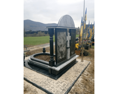 Пам'ятник для військових 35 Пам'ятник для військових 35