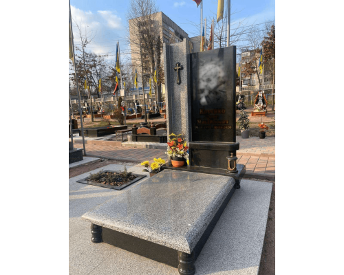 Пам'ятник для військових 46 Пам'ятник для військових 46