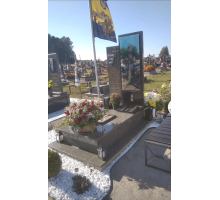 Пам'ятник для військових 47