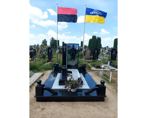 Пам'ятник для військових 53 Пам'ятник для військових 53