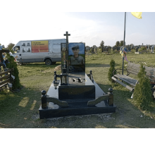 Пам'ятник для військових 55