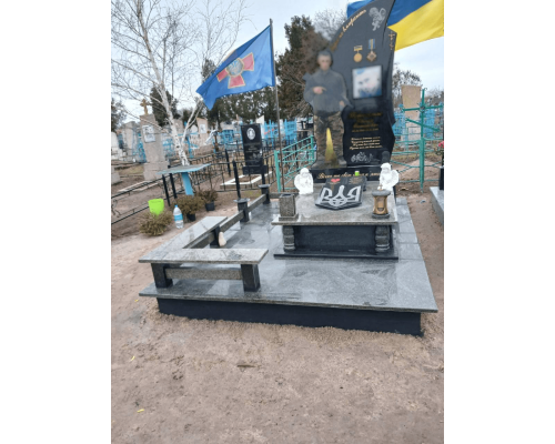 Пам'ятник для військових 81 Пам'ятник для військових 81